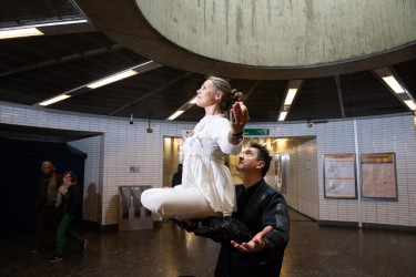 PROJET VISUEL POUR VOTRE ENTREPRISE , LEVITATION 